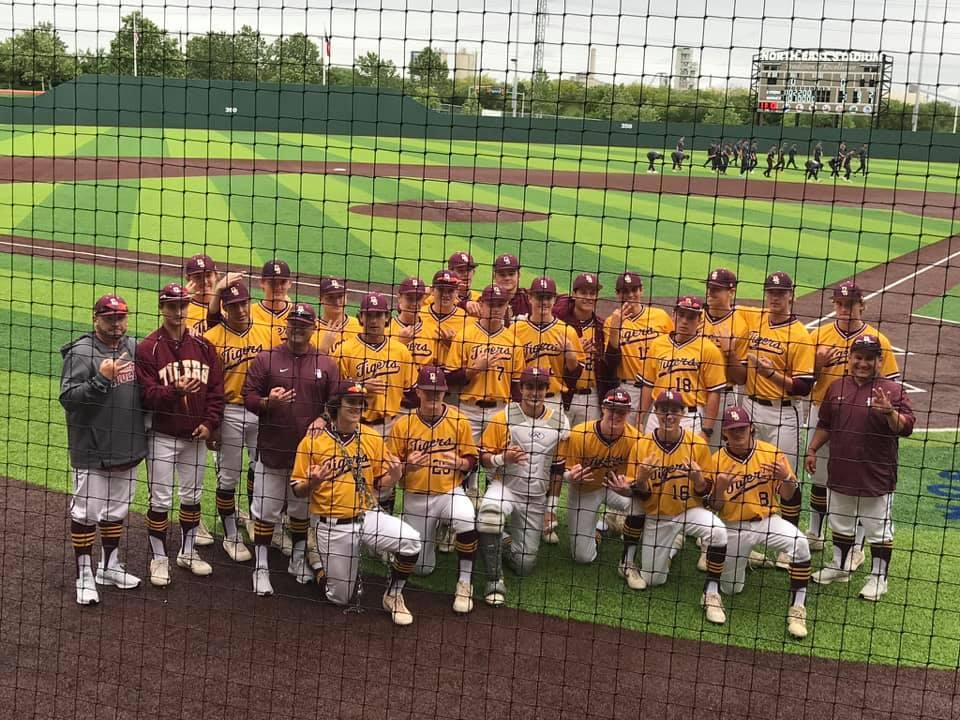Baseball takes series from Southwest | Dripping Springs Century News