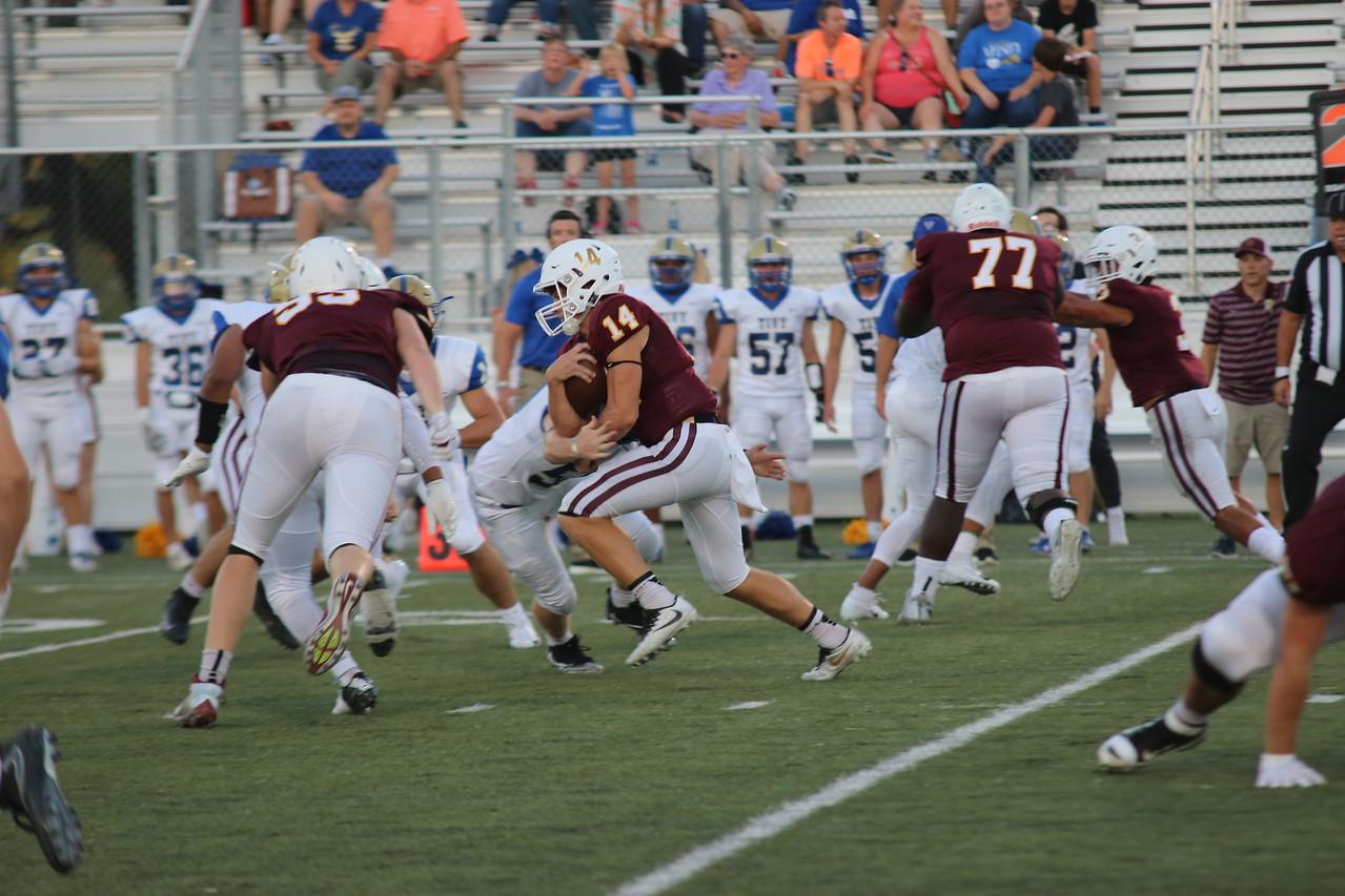 Tiger Football opens with a win | Dripping Springs Century News